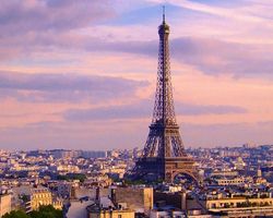 WHAT ARE THE GEOGRAPHICAL COORDINATES OF PARIS?